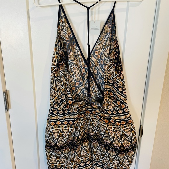 Printed Halter Romper - Picture 3 of 4